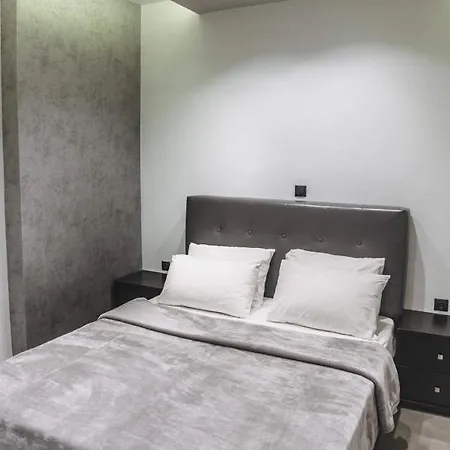 Avocado Balcony Suites Thessaloniki